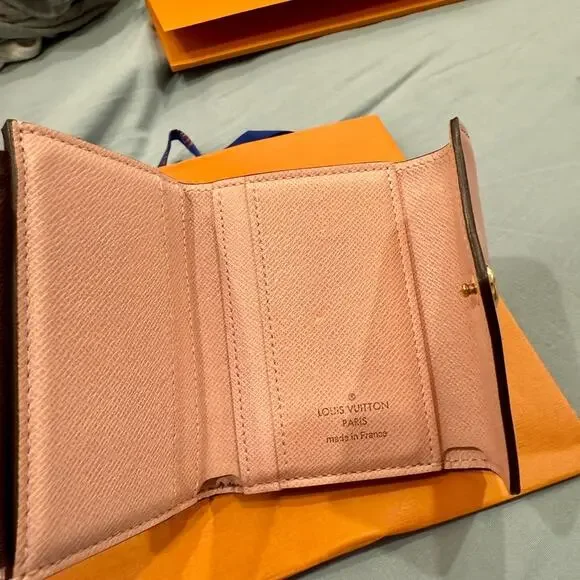 Louis Vuitton Zoe Wallet